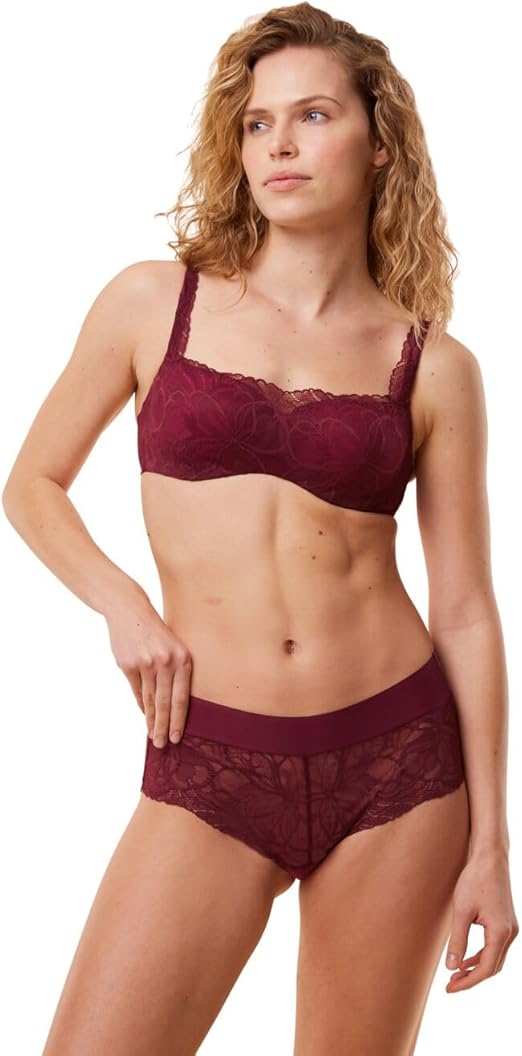 Triumph Body Make-Up Illusion Maroon Lace Shorts Panty