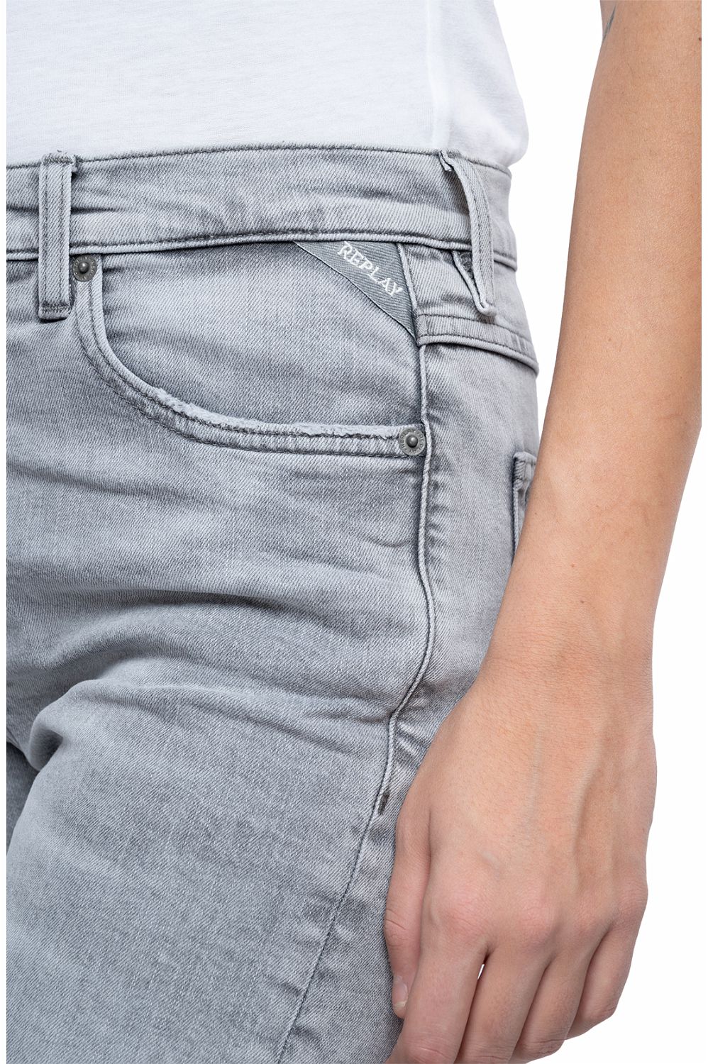 بنطلون جينز بخصر عالٍ وقصّة ساق واسعة (Bootcut) للنساء من ريبلاي