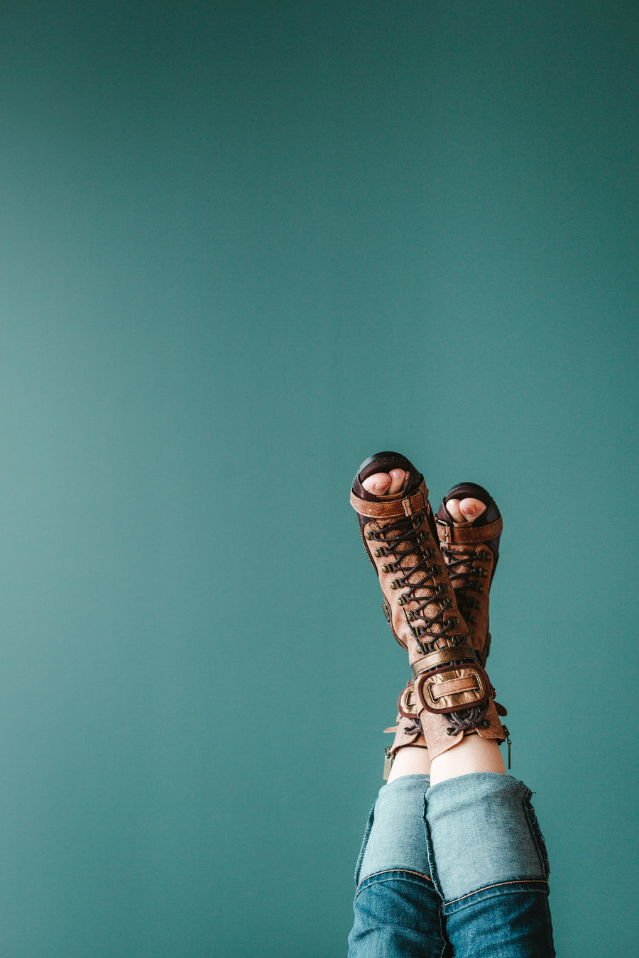 Kids' footwear