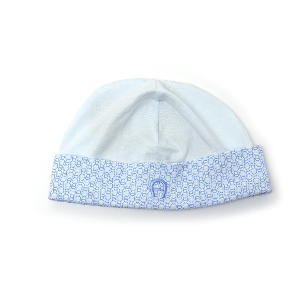 قبعة زرقاء من أغنر