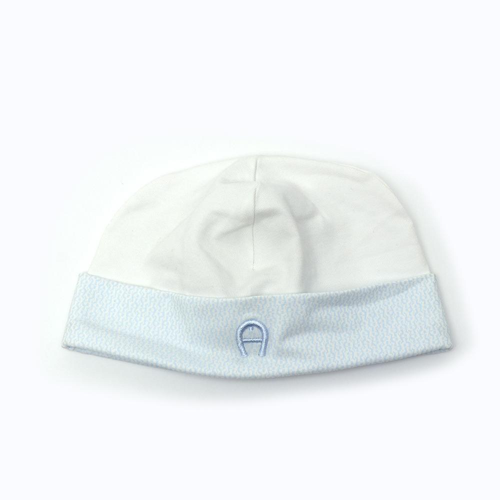 قبعة بيضاء من أغنر