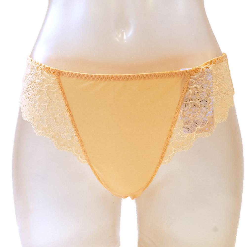 Simone Perele Tanga Coral